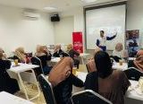 Photo of Peduli Keluarga, Asmo Kalbar Berikan Edukasi SR Ibu-Ibu Pengajian Mutma'innah