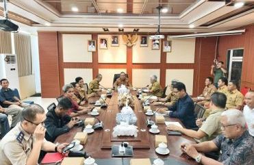 Bupati Mediasi Akhiri Sengketa Poktan PTT dan PT PTS Sepakat Islah