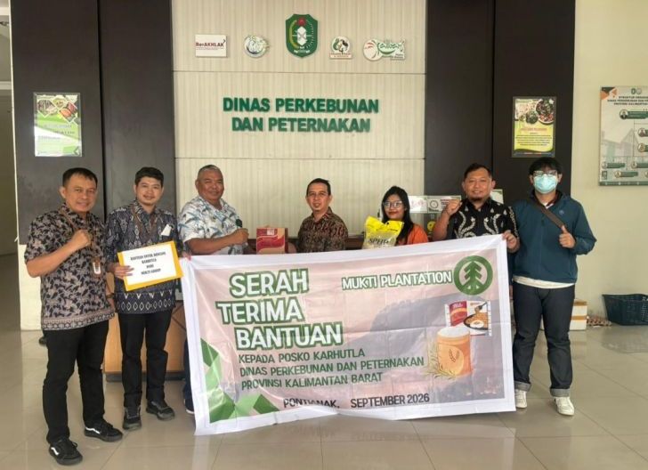 Photo of Mukti Plantation Salurkan Bantuan 100 Karung Beras dan 85 Dus Mie Instan ke Posko Karhutla
