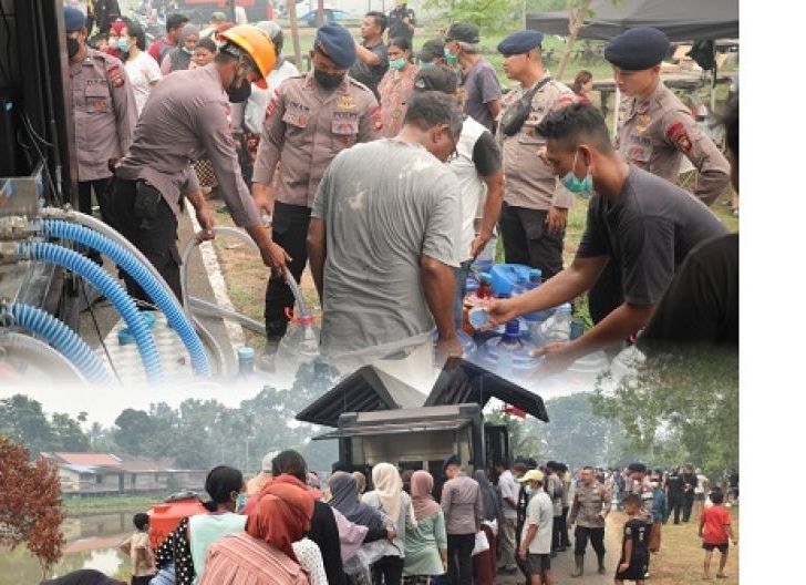 Photo of Kemarau Panjang, Brimob Kalbar Salurkan Air Bersih untuk Warga Pontianak dan Kubu Raya