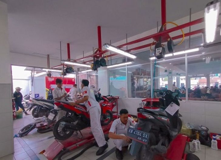 Photo of Komitmen Berikan Pelayanan Servis Terbai untuk Konsumen, AHASS Kalbar Perkuat Eksistensi dengan Teknologi dan Inovasi