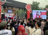Photo of Meet and Greet Liliyana Natsir-Debby Susanto Dipadati Penonton, GOR Terpadu Bisa Jadi Next Istora