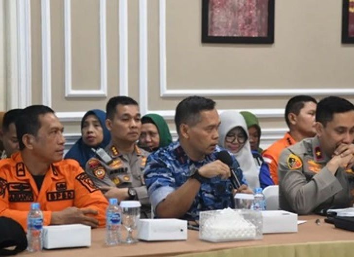 Photo of Danlanud Supadio Ikuti Rakor Penanganan Karhutla di Kalimantan Barat