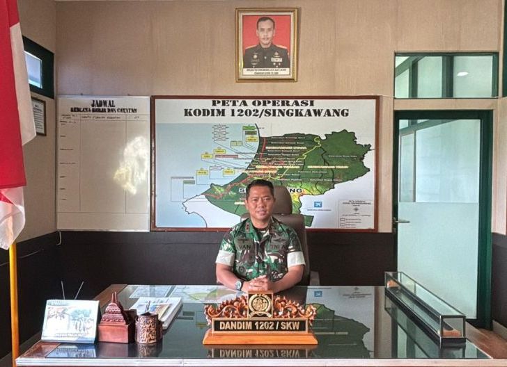 Photo of Hotspot Karhutla di Singkawang Menurun, Kerja Keras Kodim 1202/Skw Bersama Tim Gabungan Mulai Buahkan Hasil