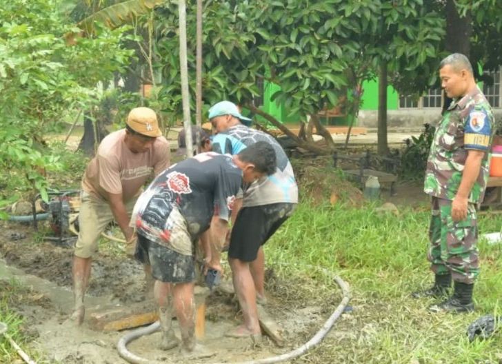 Photo of Atasi Krisis Air dan Ancaman Karhutla, Lanud Supadio Bangun Sumur Bor di Mulyorejo