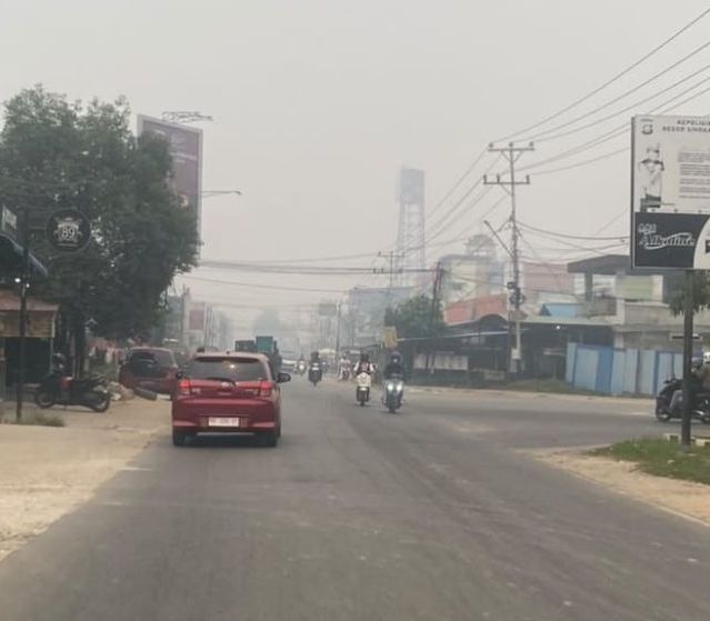 Wali Kota Singkawang Minta Warga Wajib Gunakan Masker Saat Kabut Asap Pekat