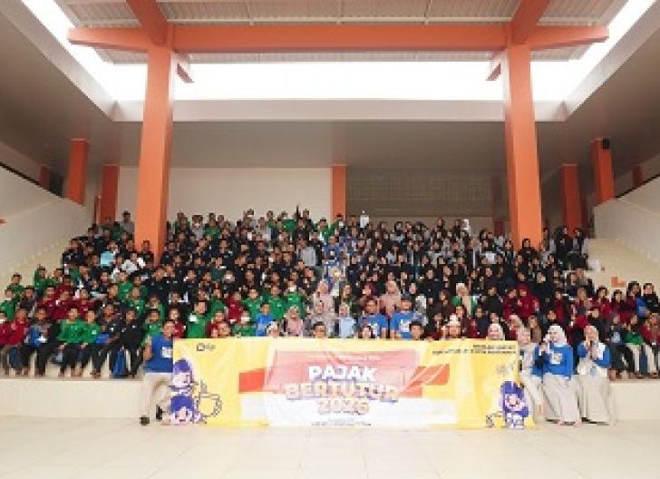 Photo of DJP Kalbar Tanamkan Kesadaran Pajak, Cetak Generasi Juara dari Sekolah Rakyat Pontianak