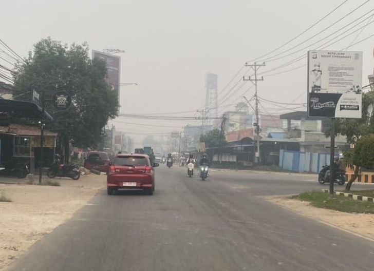 Photo of Wali Kota Singkawang Minta Warga Wajib Gunakan Masker Saat Kabut Asap Pekat