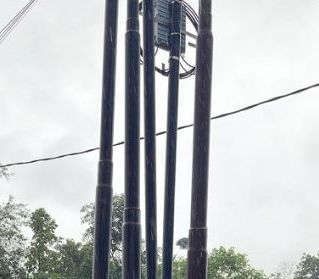 Anggota DPRD Singkawang Soroti Tiang Jaringan Internet Menjamur di Sejumlah Ruas Jalan