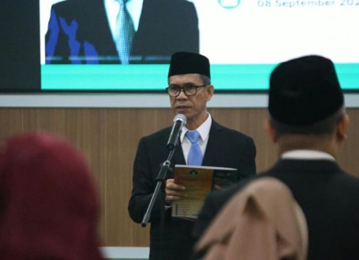 Photo of Berbeda Cara, Satu Tujuan: Pesan Rektor untuk Pejabat Baru IAIN Pontianak