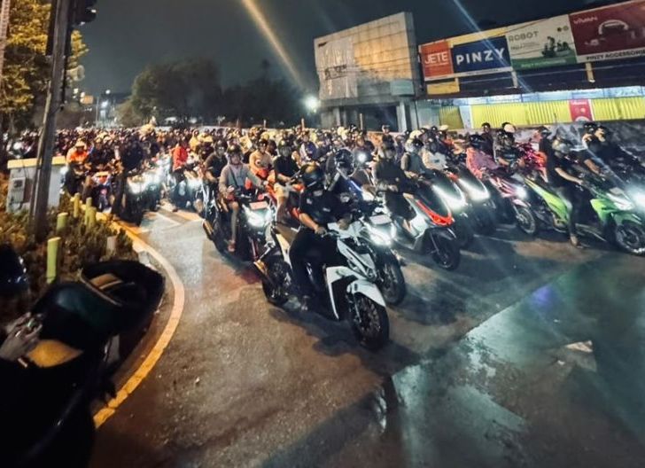 Photo of Astra Motor Kalbar dan Komunitas Honda Bergerak Lawan Dampak Karhutla: Vario Evo Night Ride Berbagi Masker