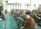 Photo of Gelar Doa Bersama, Personel Lanud Supadio Bermunajat untuk Kelancaran Kegiatan HUT ke-81 TNI