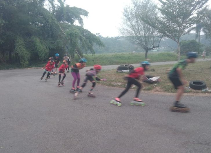 Photo of Bukan Sekadar Meluncur, Porserosi Pontianak Bidik Medali Terbanyak di Porprov XIV Kalbar 2026