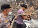 X-Fire Bantu Perkuat Pemadaman Karhutla di Sungai Rasau Singkawang Utara