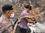 Photo of X-Fire Bantu Perkuat Pemadaman Karhutla di Sungai Rasau Singkawang Utara