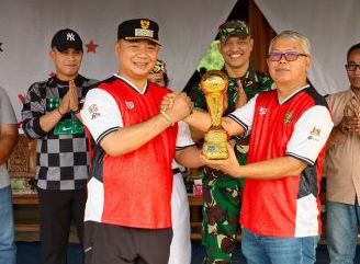 Turnamen Karang Taruna Tunas Cempaka Cup Muara Jekak, Perebutkan Piala Bupati Ketapang