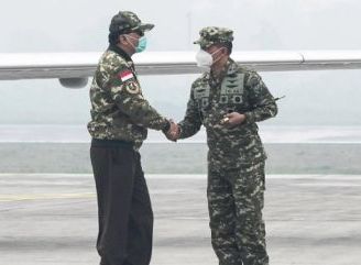 Perkuat Sinergi Internasional, Danlanud Supadio Sambut Menhan RI Tinjau Operasi Bersama Indonesia-Jepang Hadapi Karhutla