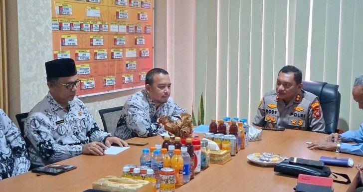 Polres Singkawang Bangun Sinergi Bersama PGRI