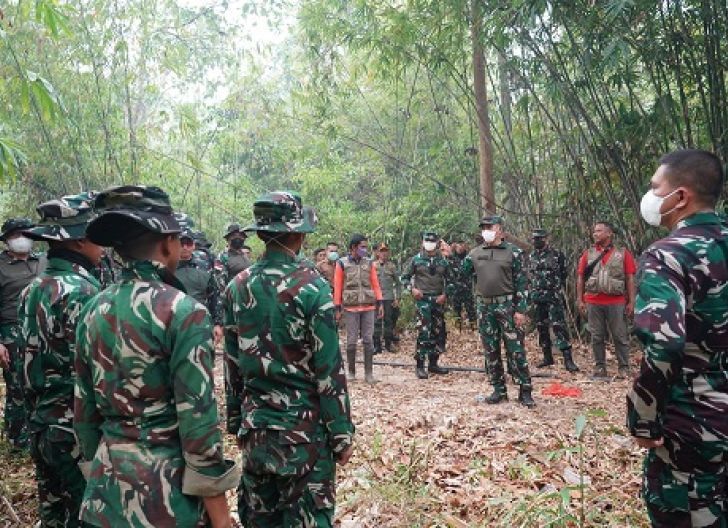 Photo of Pangdam XII/Tpr Alihkan Fokus Pemadaman Karhutla ke Sektor Selatan Kalbar