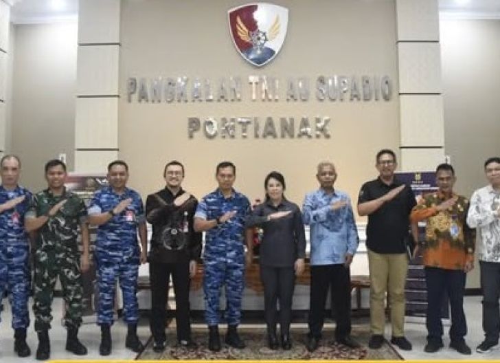 Photo of Karhutla jadi Perhatian, Danlanud Supadio dan Wali Kota Singkawang Perkuat Koordinasi