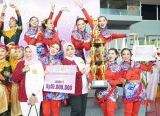 Photo of Perempuan Kalbar Berprestasi, Tim Perwosi Kalbar Sabet Juara Tiga Senam Kreasi Nasional