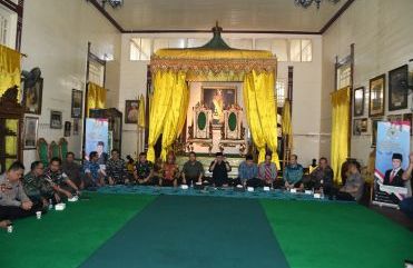 Dari Istana Kadriah, Kesultanan Pontianak Dorong Penguatan Regulasi Pencegahan Karhutla Lewat Ngopi Bareng: Upaya Pencegahan Kebakaran Hutan dan Lahan demi Kelestarian Alam dan Masa Depan Kalbar