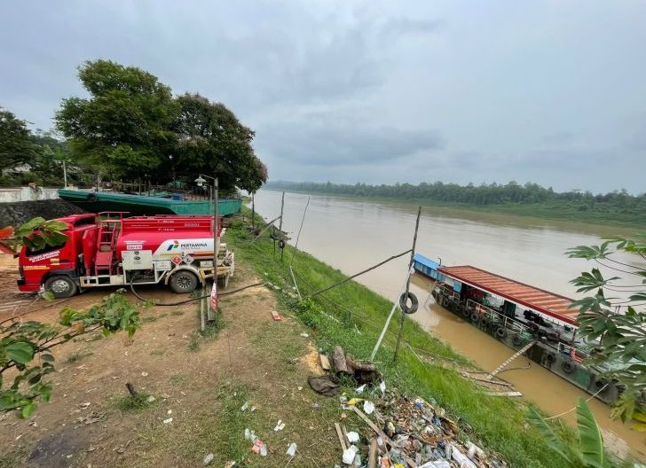 Photo of Pertamina Patra Niaga Regional Kalimantan Perkuat Stok BBM di Kapuas Hulu