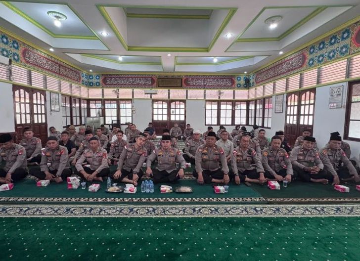 Photo of Ngaji Kebangsaan Polri, Polres Sanggau Perkuat Nilai Persatuan dan Pengabdian
