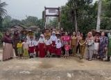 Photo of Dandim 1210/Landak: Jembatan Perintis Garuda Buka Akses dan Harapan Baru bagi Warga Desa Aur Sampuk