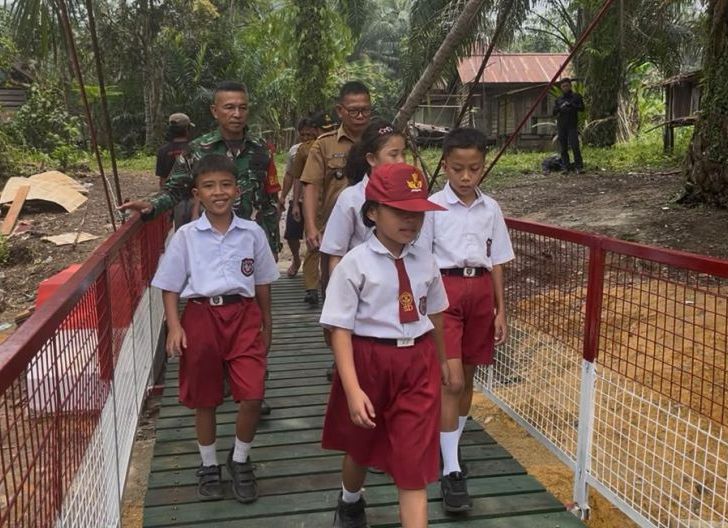 Photo of Jembatan Perintis Garuda jadi Penghubung Harapan dan Aktivitas Warga Dusun Jering Desa Bagak