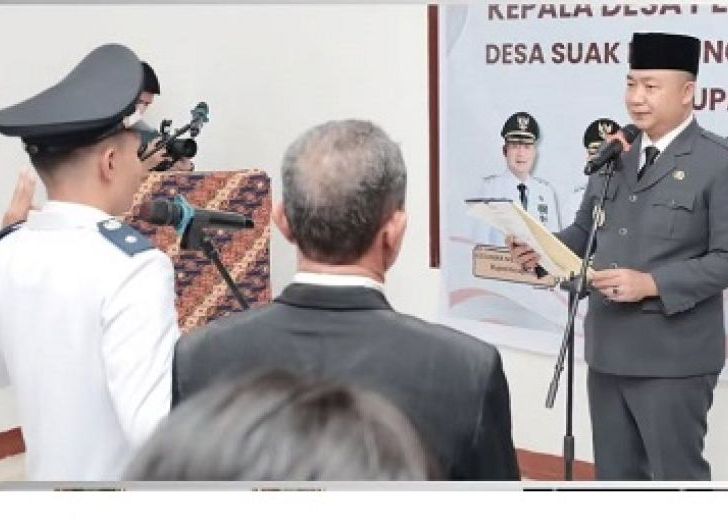 Photo of Lantik Kades Suak Burung, Bupati: Harus Mengutamakan Kepentingan Masyarakat 