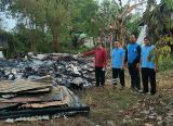 Photo of SDN 62 Singkawang Timur Terbakar, Tiga Ruang Kelas dan Dua Rumah Dinas Guru Ludes Terbakar
