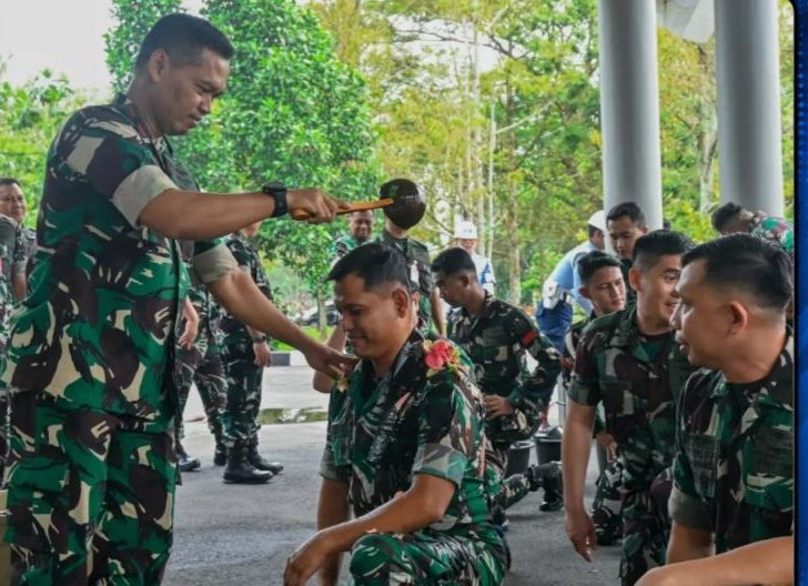 Photo of Kenaikan Pangkat Dipimpin oleh Danlanud, Personel Lanud Supadio Songsong Tanggung Jawab dan Pengabdian Baru