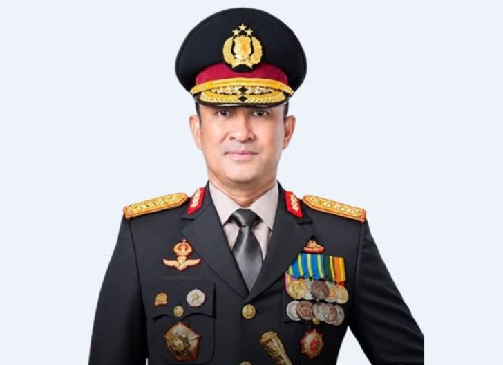 Photo of Kapolri Rombak Jabatan Perwira Tinggi, Tunjuk Irjen Asep sebagai Kabareskrim dan Copot Irjen Pipit dari Kapolda Jabar