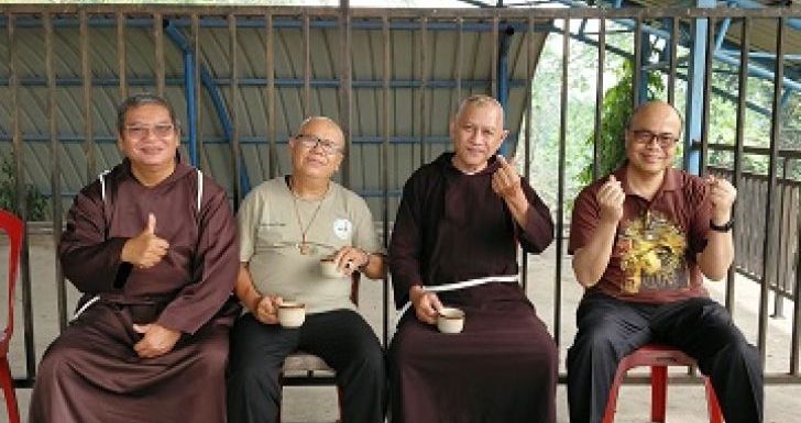 Tekankan Kesetiaan Pelayanan, Bruder Stephanus Bereuni dengan Saudara Seangkatan dalam Rekoleksi Akbar 800 Tahun Transitus Santo Fransiskus