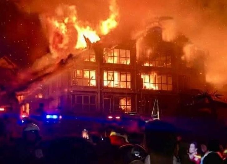 Photo of Polres Singkawang Masih Selidiki Penyebab Kebakaran Rumah dan Ruko