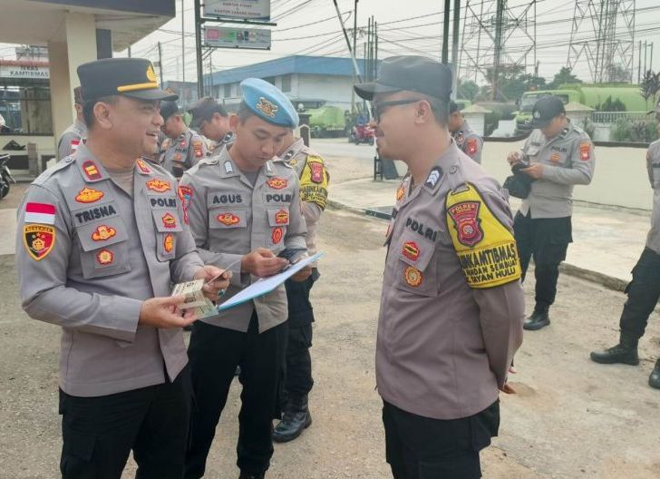 Photo of Gaktiblin Polsek Tayan Hulu Perkuat Disiplin Personel, Cegah Pelanggaran Sejak Dini