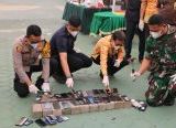 Photo of Kejari Ketapang Musnahkan Barang Bukti dari 89 Perkara Pidana Umum