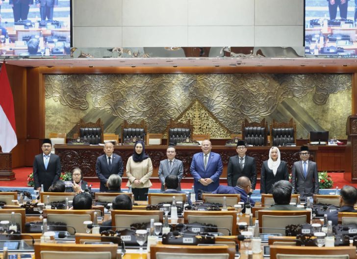 Photo of DPR Setujui 5 Dewan Pengawas LPP RRI Periode 2026-2031