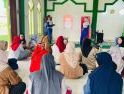 Dari Pelajar untuk Masyarakat, Anisa Advisor Safety Riding School Edukasi Ibu-Ibu Posyandu Saigon