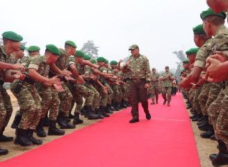 Pangdam XII/Tpr Dampingi Menhan RI Tinjau Kesatrian Yonif TP 833/Bumi Daranante