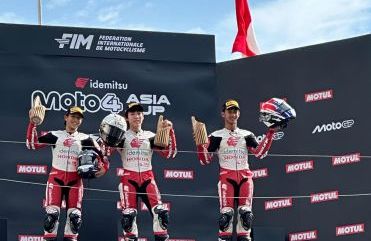 Melesat di Motegi, Badly Persembahkan Podium IM4AC untuk Indonesia