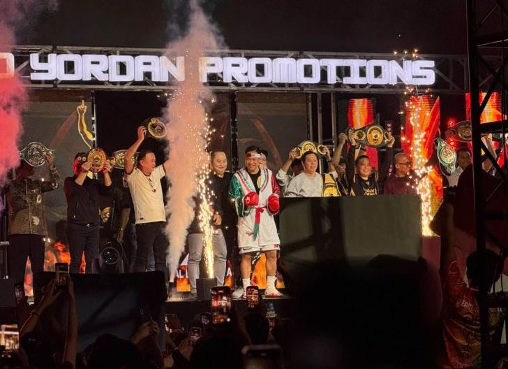 Photo of Menang Back to Champion 2026, di Daud Yordan Bidik Manny Pacquiao: Duel Dua Senator Indonesia vs Filipina pada 2027?