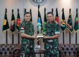 Photo of Pangdam XII/Tpr Terima Audiensi Pamitan Danlanud Supadio di Lobby Makodam