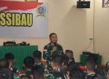 Photo of Penuh Keakraban, Jam Komandan Kodim 1206/Putussibau jadi Momen Perkuat Disiplin dan Motivasi Prajurit