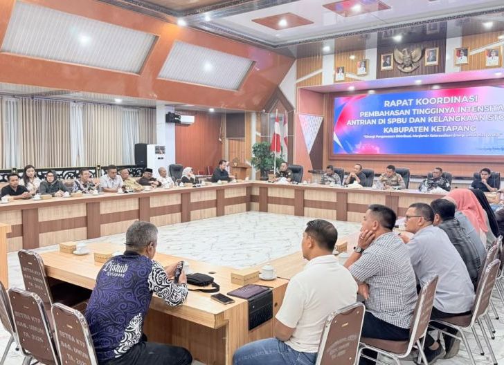 Photo of Bupati Ketapang Pastikan Kuota Pertalite Tak Dipangkas, Pertamina Diminta Percepat Pasokan BBM