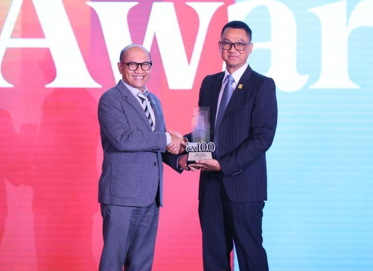 Photo of Transformasi Berorientasi Pelanggan, PLN Raih Sector Champion dan Runner Up BUMN Layanan Terbaik Danantara Indonesia CX100 Award 2026