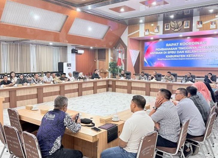 Photo of Bupati Ketapang Pastikan Kuota Pertalite Tak Dipangkas