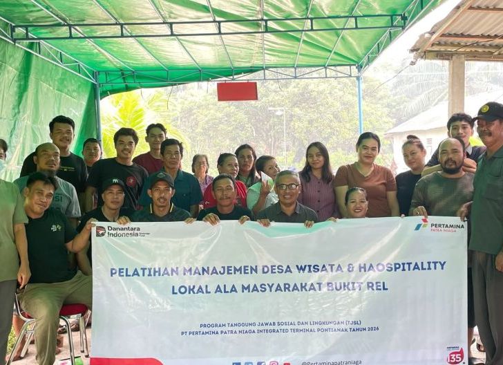 Photo of Pertamina Patra Niaga Regional Kalimantan Bangkitkan Semangat Warga Bukit Rel Kembangkan Wisata Lokal