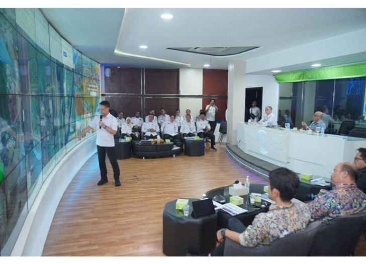 Photo of Pemkot Pontianak Cari Solusi Air Baku, Gandeng Komisi V DPR RI